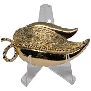 Monet Gold Tone Leaf Brooch‎ Pin Textured Vintage Signed Jewelry Classic Gift